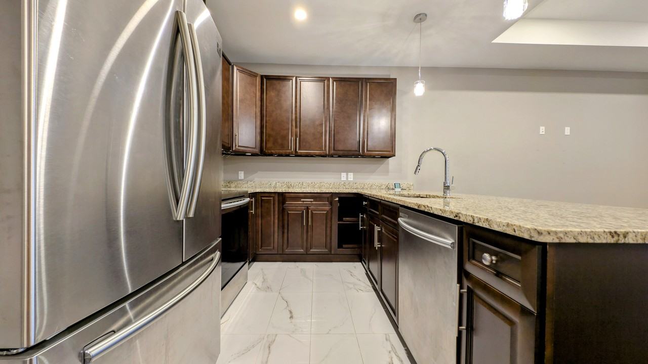 1947 Ethan Crt - Photo 6 of 24