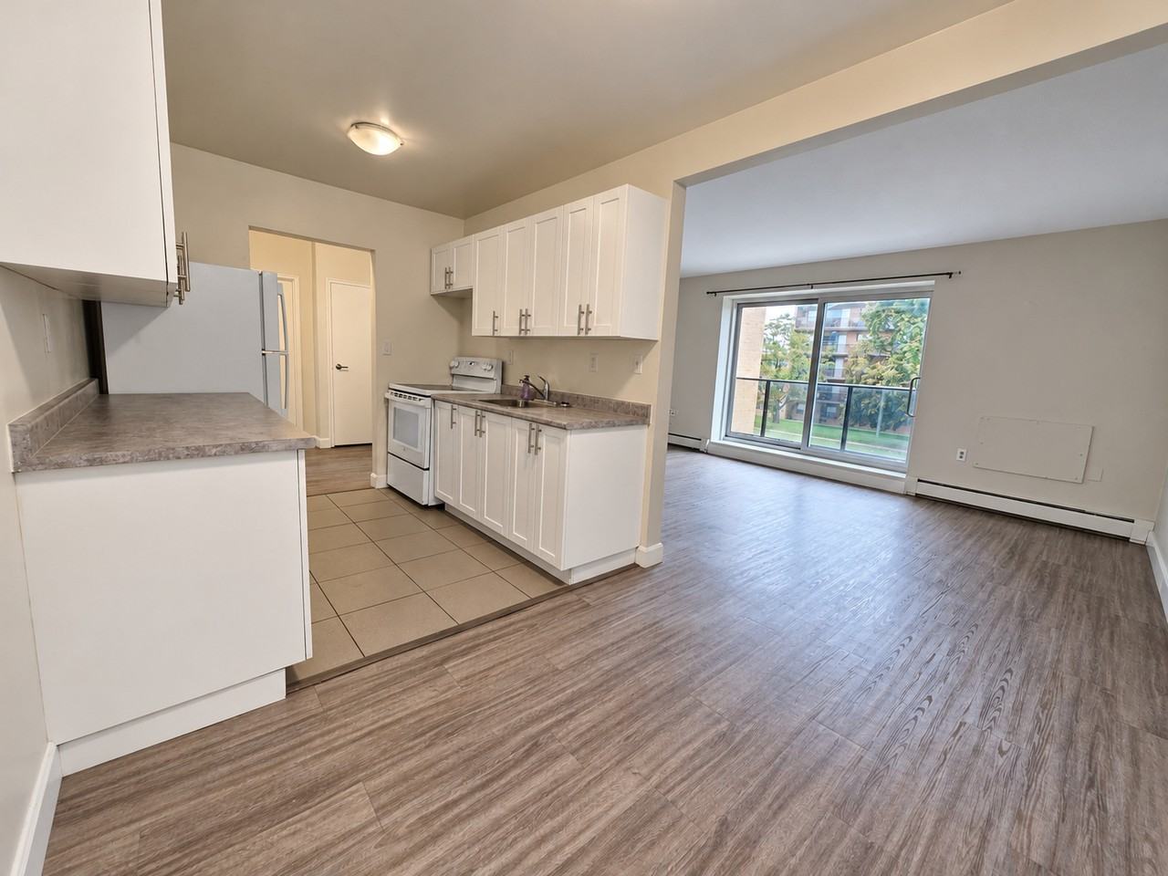 875 Colborne Rd #304 - Photo 6 of 18
