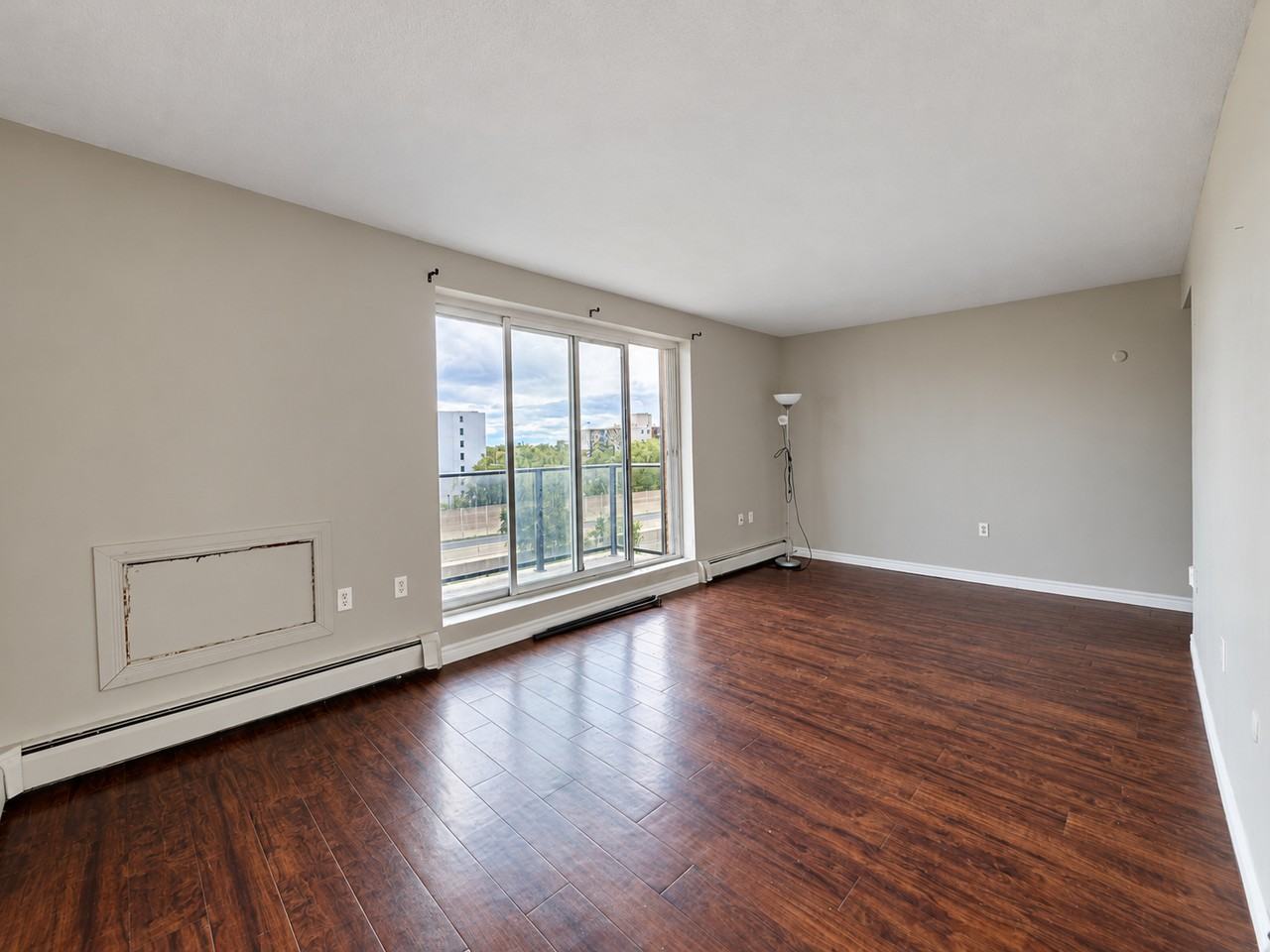 875 Colborne Rd #707 - Photo 6 of 20