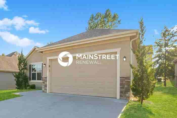 1502 Ne Jaclyn Dr - Photo 2 of 16
