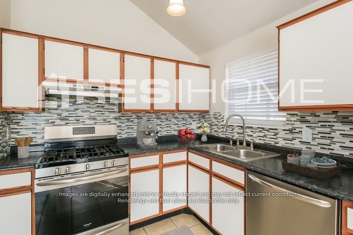 418 Los Santos Dr - Photo 3 of 18
