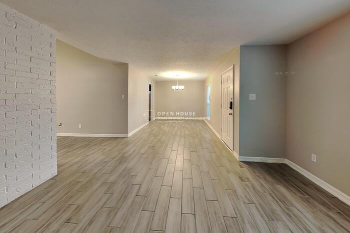 3642 Coltwood Dr - Photo 5 of 25