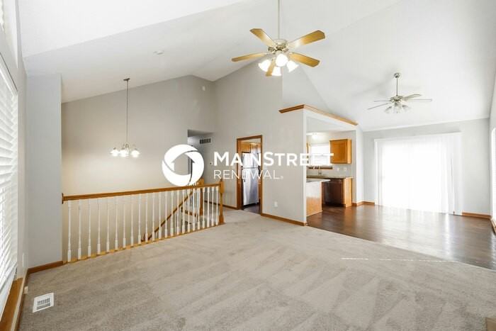601 Sw Sunset Dr - Photo 3 of 17