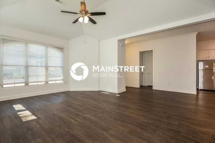 8841 Creek Run Rd #403 - Photo 5 of 16