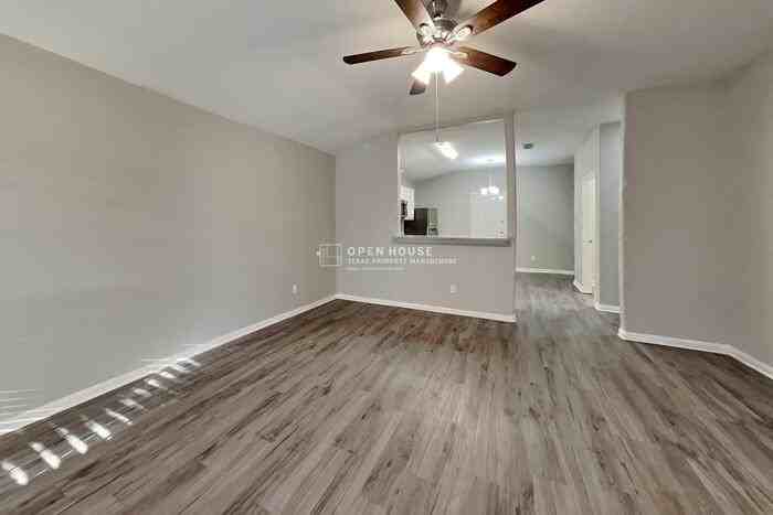 21634 Falvel Lake Dr - Photo 2 of 19