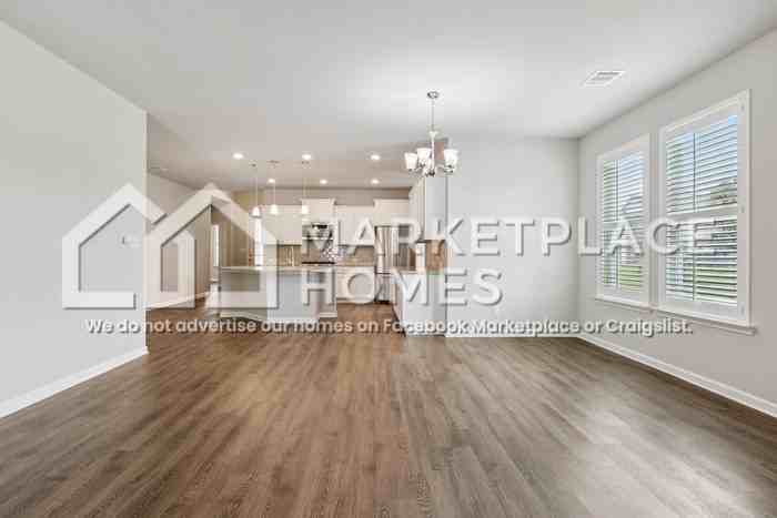 5755 Oak Trace Dr - Photo 6 of 33