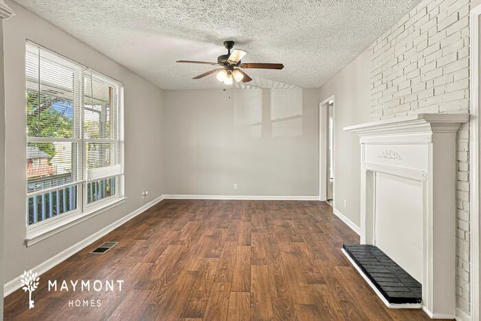 3652 Chesapeake Dr - Photo 5 of 19