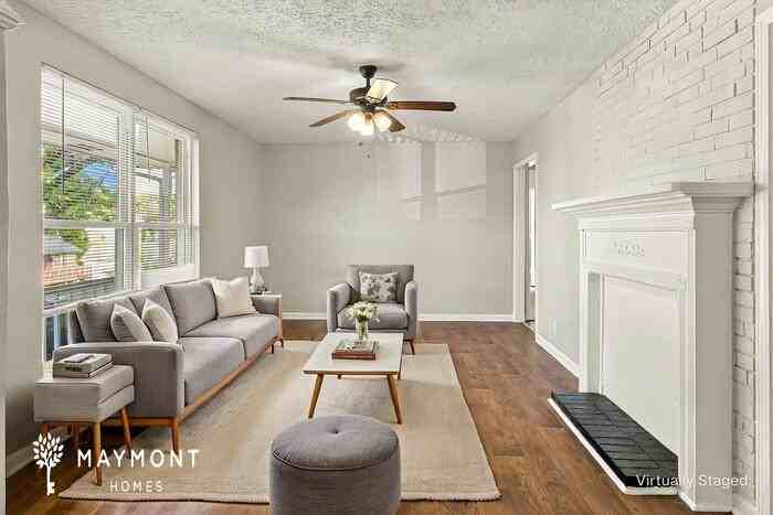 3652 Chesapeake Dr - Photo 6 of 19