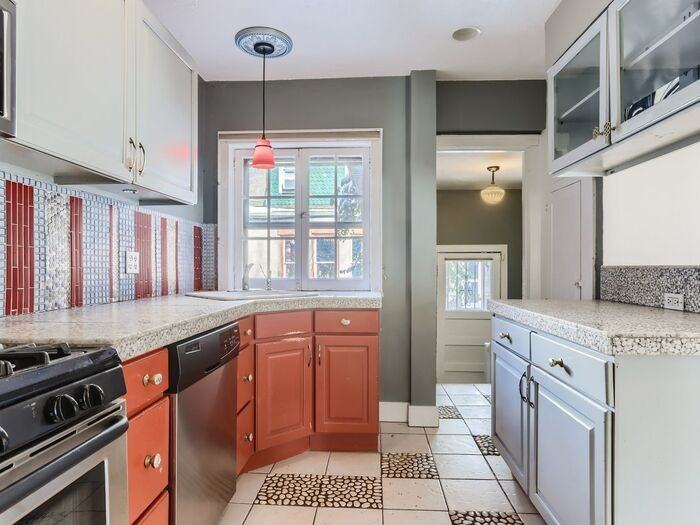 3027 E 12th Ave #B - Photo 6 of 32