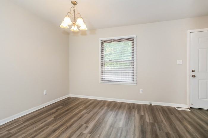 9913 Norcrest Dr - Photo 3 of 10