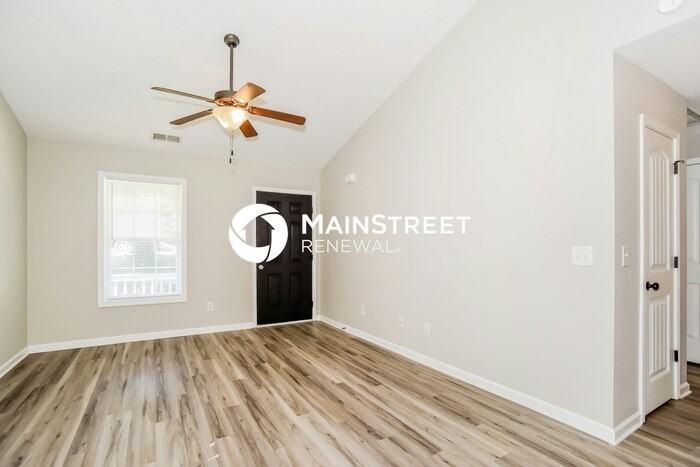 270 Makayla Ct - Photo 3 of 15