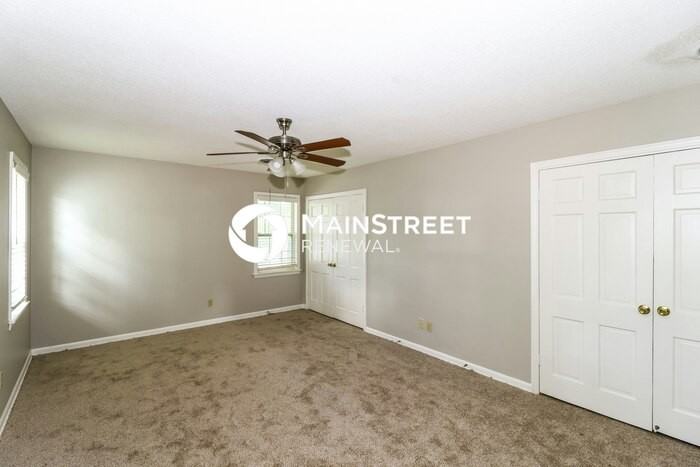5284 Dargen Ave - Photo 7 of 17