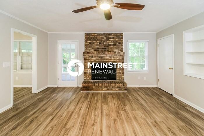 2691 Hedgerow Dr Ne - Photo 3 of 13
