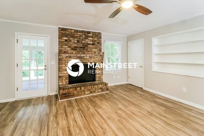2691 Hedgerow Dr Ne - Photo 4 of 13