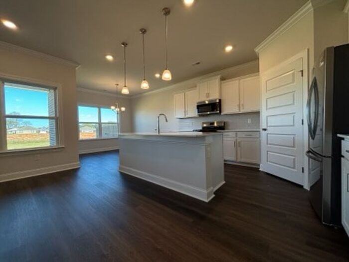 349 Jackson Point Cir - Photo 5 of 39