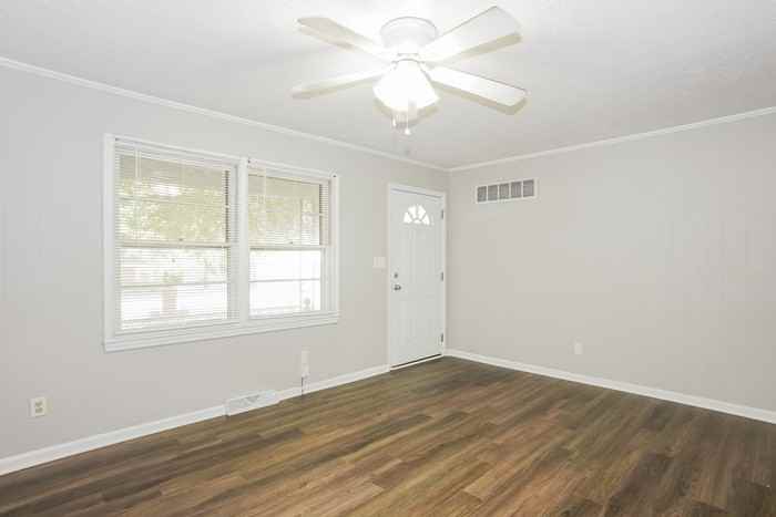 2925 Abbeville Ave Nw - Photo 5 of 12