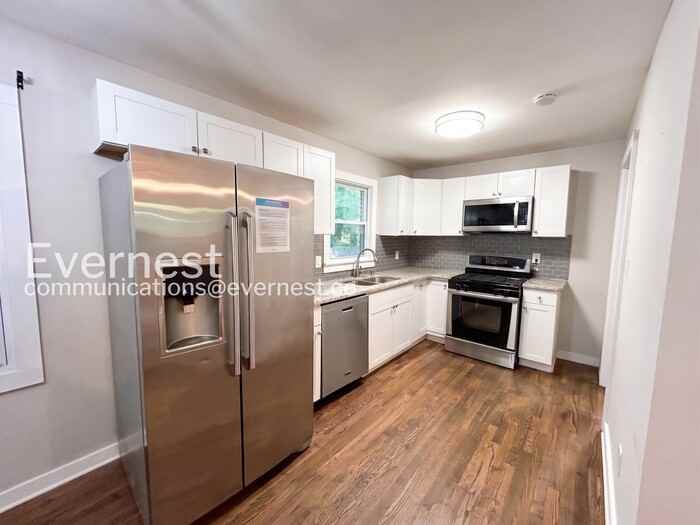 6100 Azalea Dr Se - Photo 5 of 18