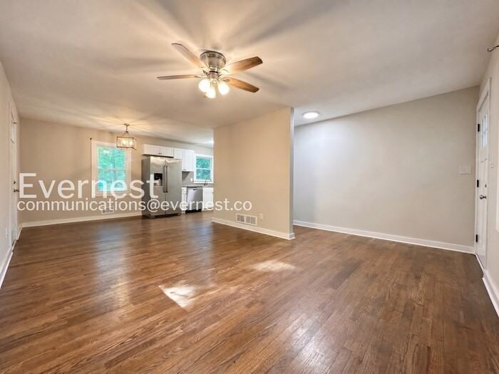 6100 Azalea Dr Se - Photo 6 of 18
