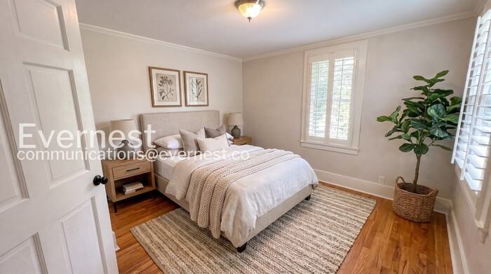1305 Clarke St - Photo 4 of 28