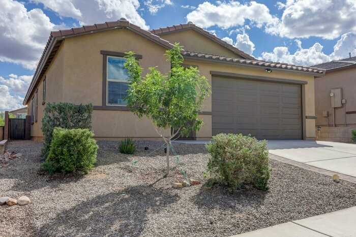 717 W Calle El Teclado - Photo 2 of 38