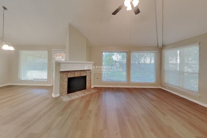 826 Featherbrook Ct - Photo 6 of 20
