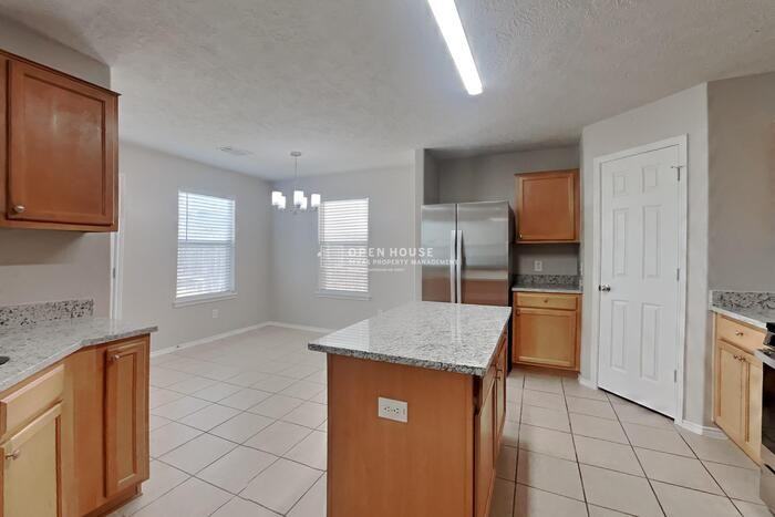 7918 Acacia Falls Ct - Photo 6 of 20