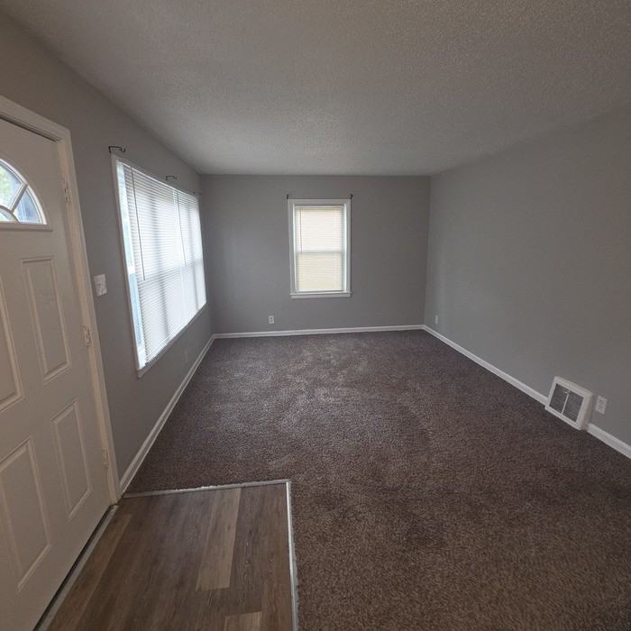 11312 Bennington Ave - Photo 7 of 20