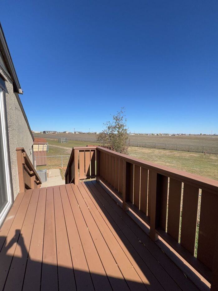 1066 Sitting Bull Ct - Photo 2 of 8