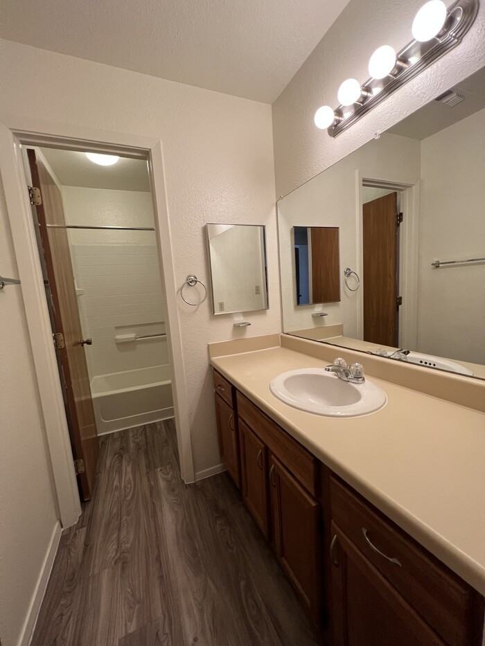 1066 Sitting Bull Ct - Photo 6 of 8