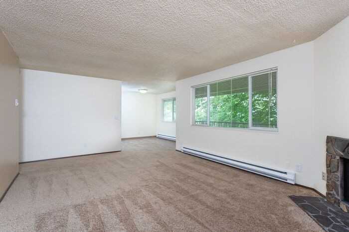 10202 Sw Conestoga Dr #6 - Photo 2 of 6