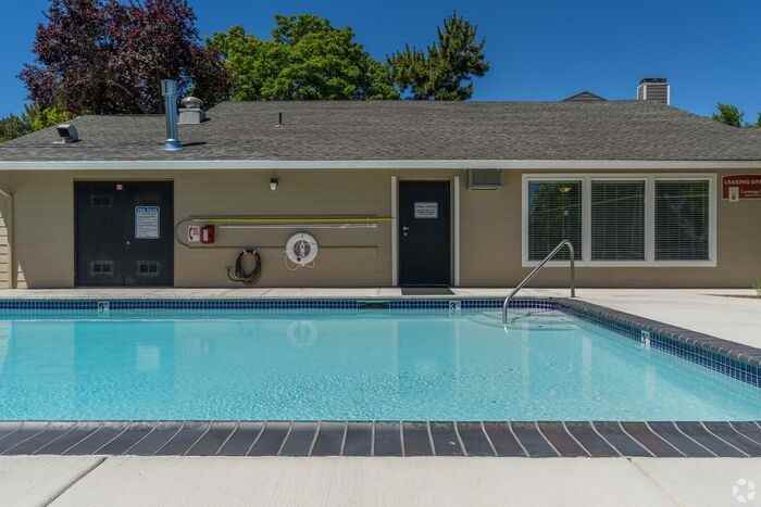10008 Sw Conestoga Dr #121 - Photo 2 of 3