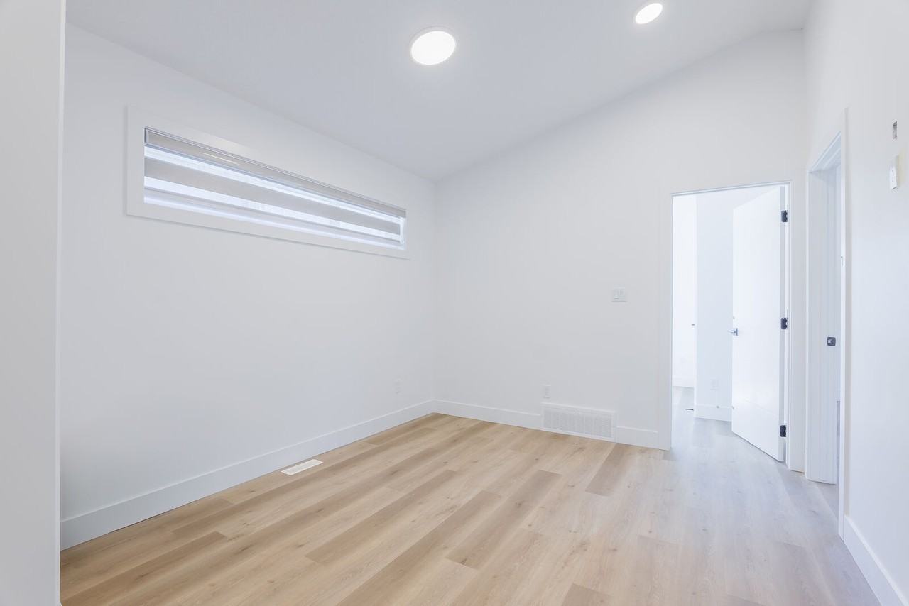 11603 - 11603 89 Ave Nw - Photo 4 of 11