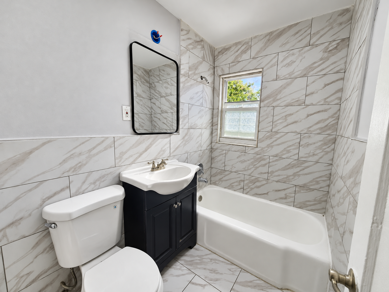 85 Forest Hill Pkwy #3D - Photo 4 of 4
