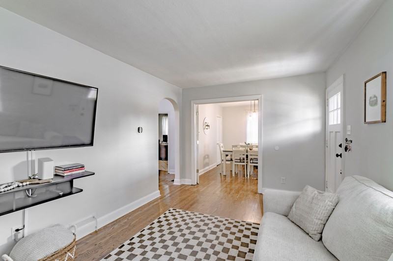 1711 Maple Ave #NA - Photo 3 of 24