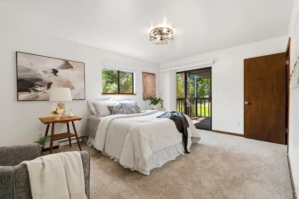 2833 Stover St #NA - Photo 4 of 13