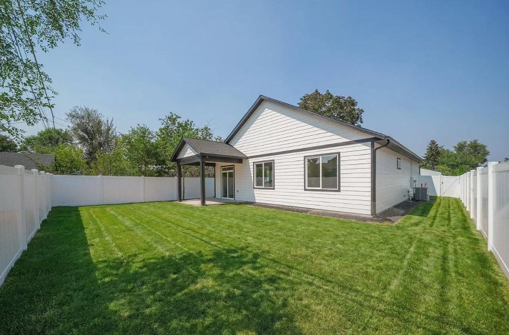 2616 E Wellesley Ave #NA - Photo 7 of 15