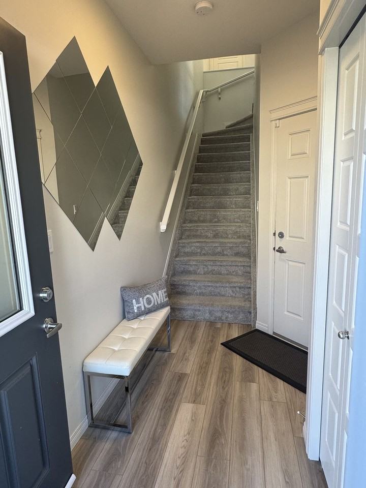1533 157 St Sw - Photo 5 of 41