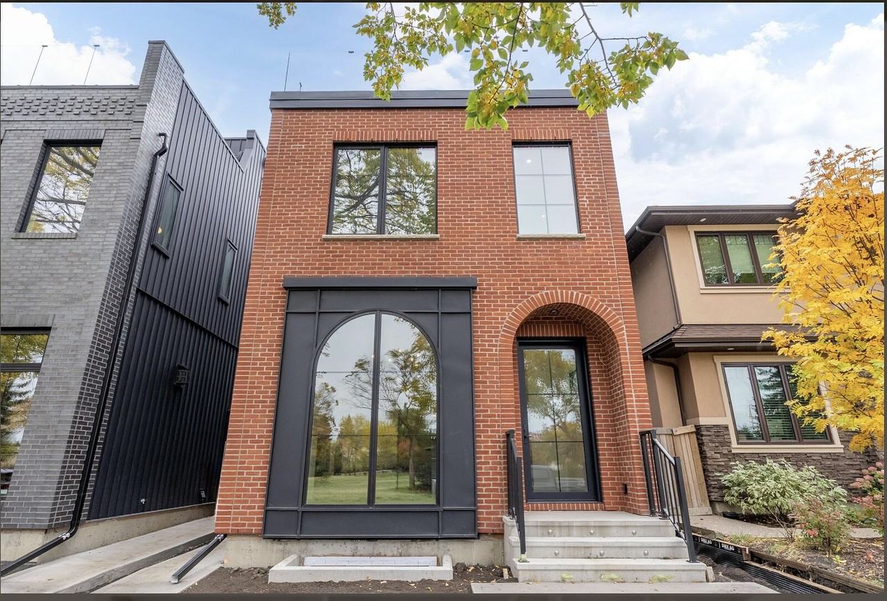 9823 147 St Nw - Photo 2 of 45