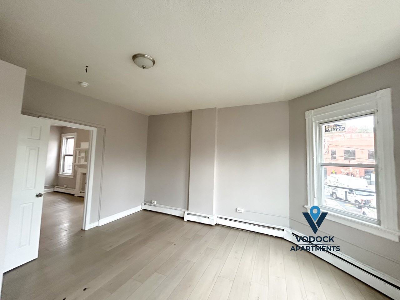 9 W Pearl St #2 - Photo 4 of 10