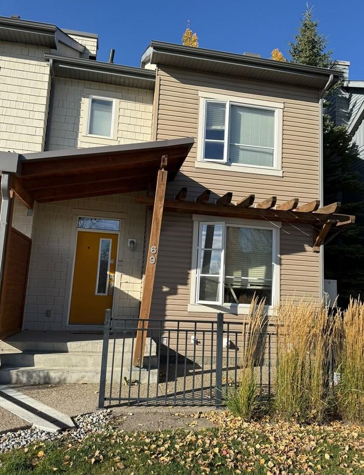 69 Chapalina Sq Se - Photo 2 of 26