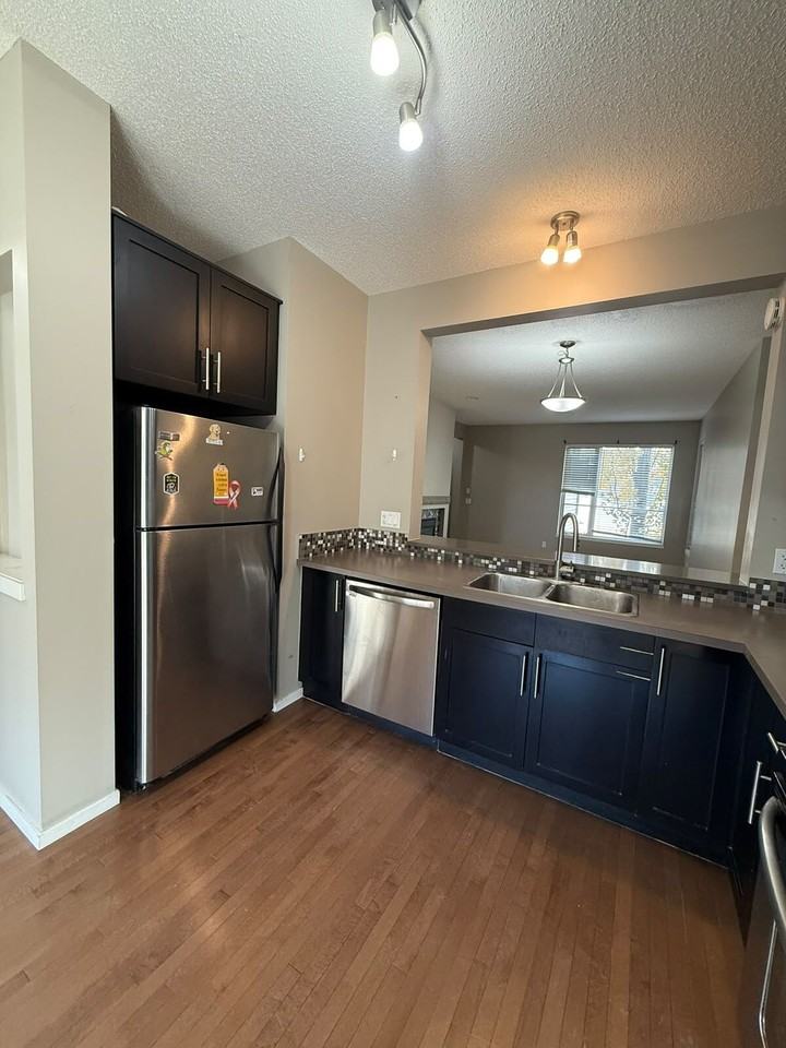 69 Chapalina Sq Se - Photo 6 of 26