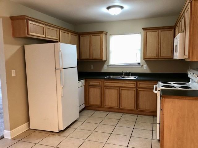 3261 Sawtooth Dr #3261 - Photo 3 of 7