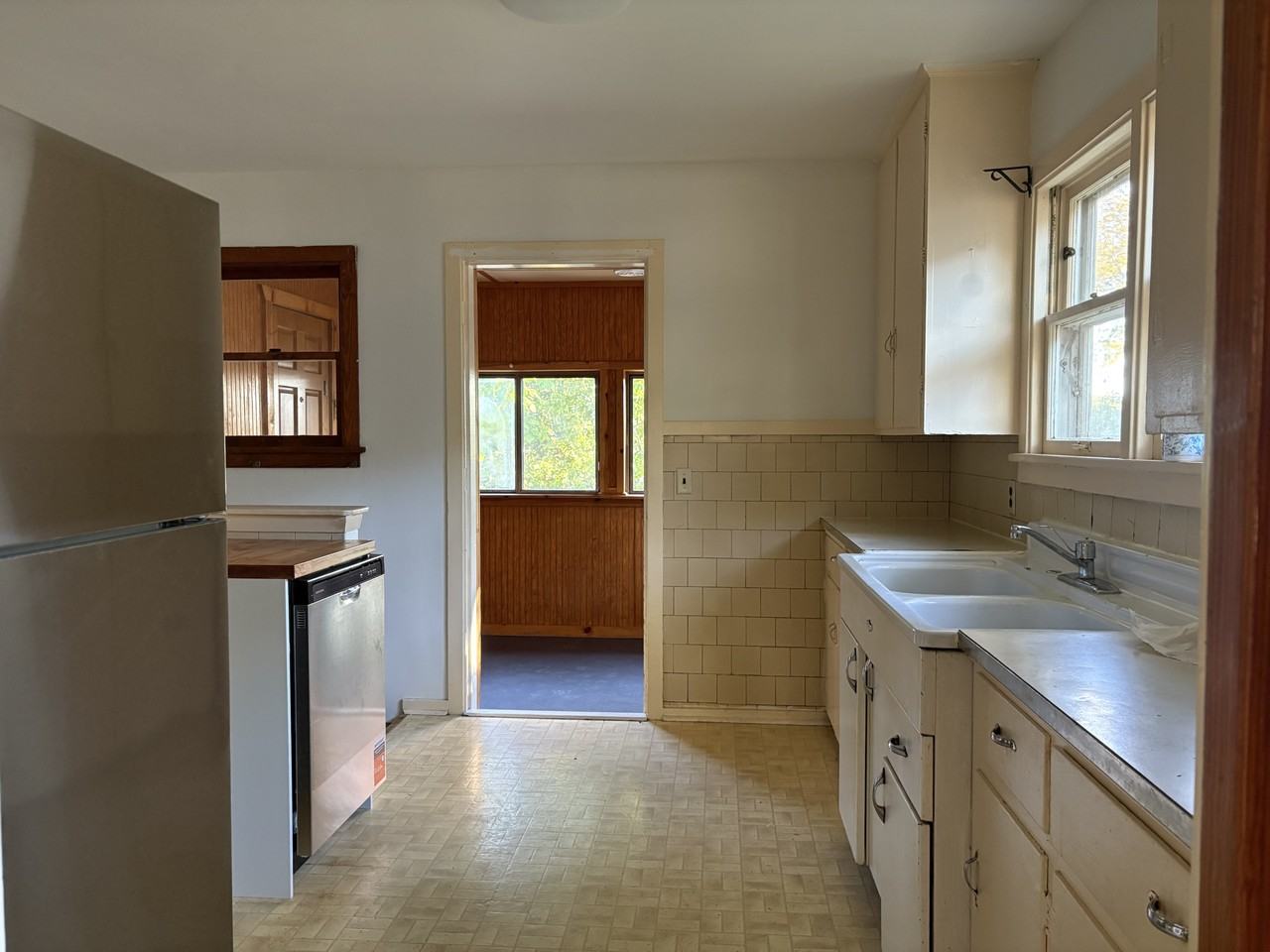 113 Van Deusen St #NA - Photo 3 of 6
