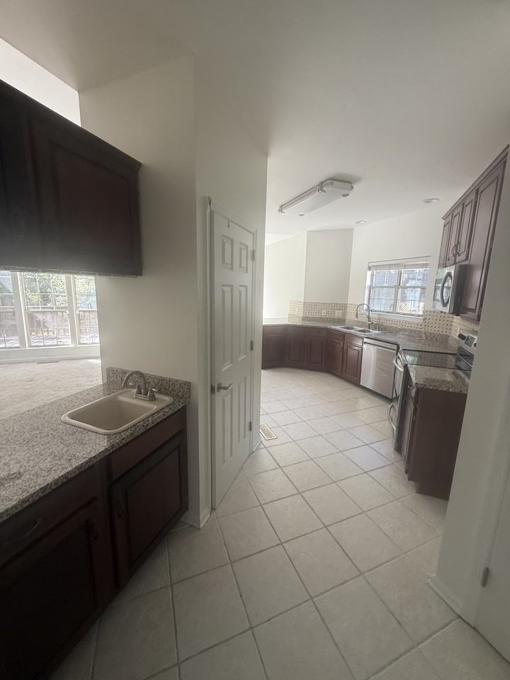 2509 Hamilton Cove Dr #NA - Photo 7 of 14