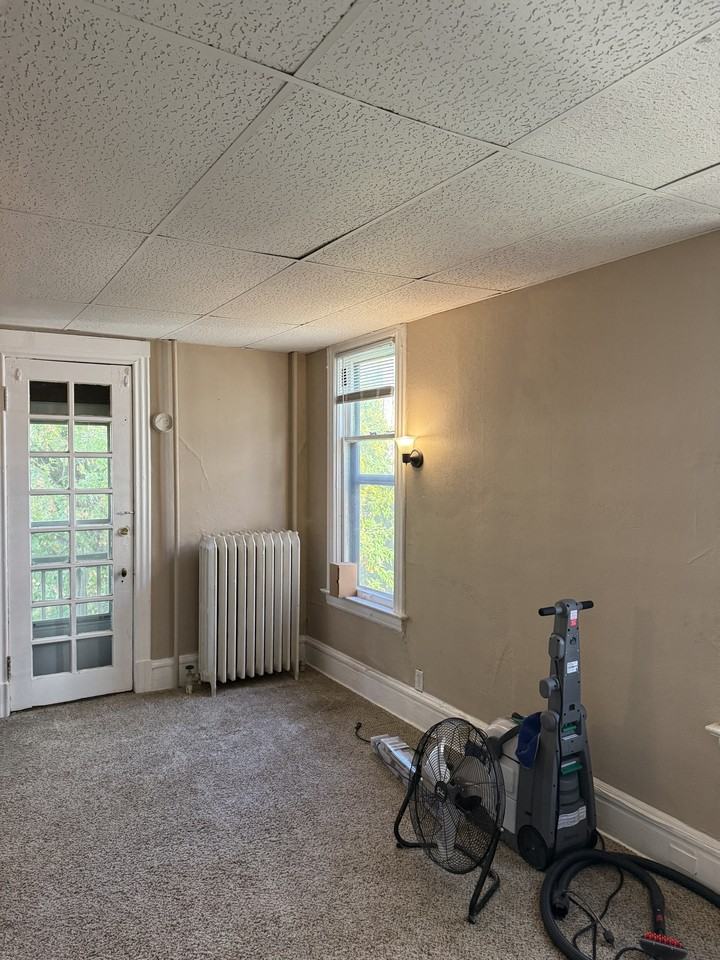 1717 E 1st St #5 - Photo 7 of 7