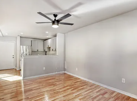 323 Moselle Ave #NA - Photo 4 of 20