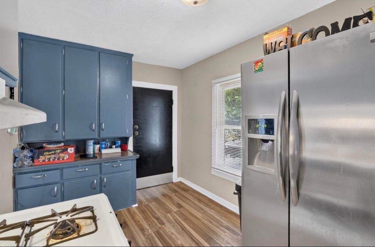 1541 West St #B - Photo 4 of 22