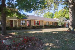 10411 Timberwood Cir - Photo 1 of 1