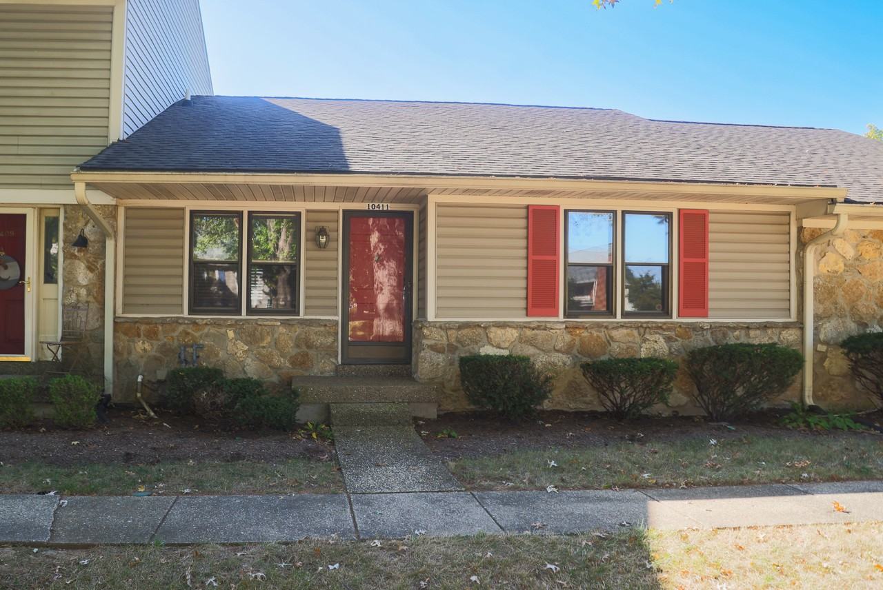 10411 Timberwood Cir - Photo 2 of 36