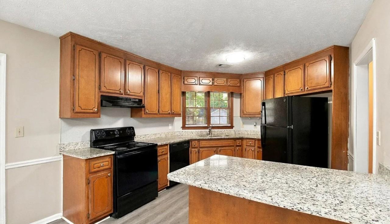 45 Stone Creek Dr #NA - Photo 4 of 14